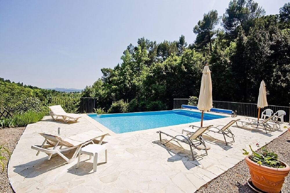 Photo of Outdoor in Tourrettes