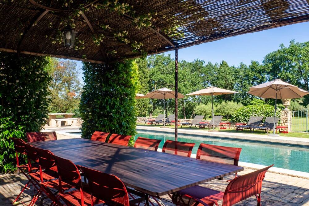 Photo of Outdoor in Montaren-et-Saint-Mediers