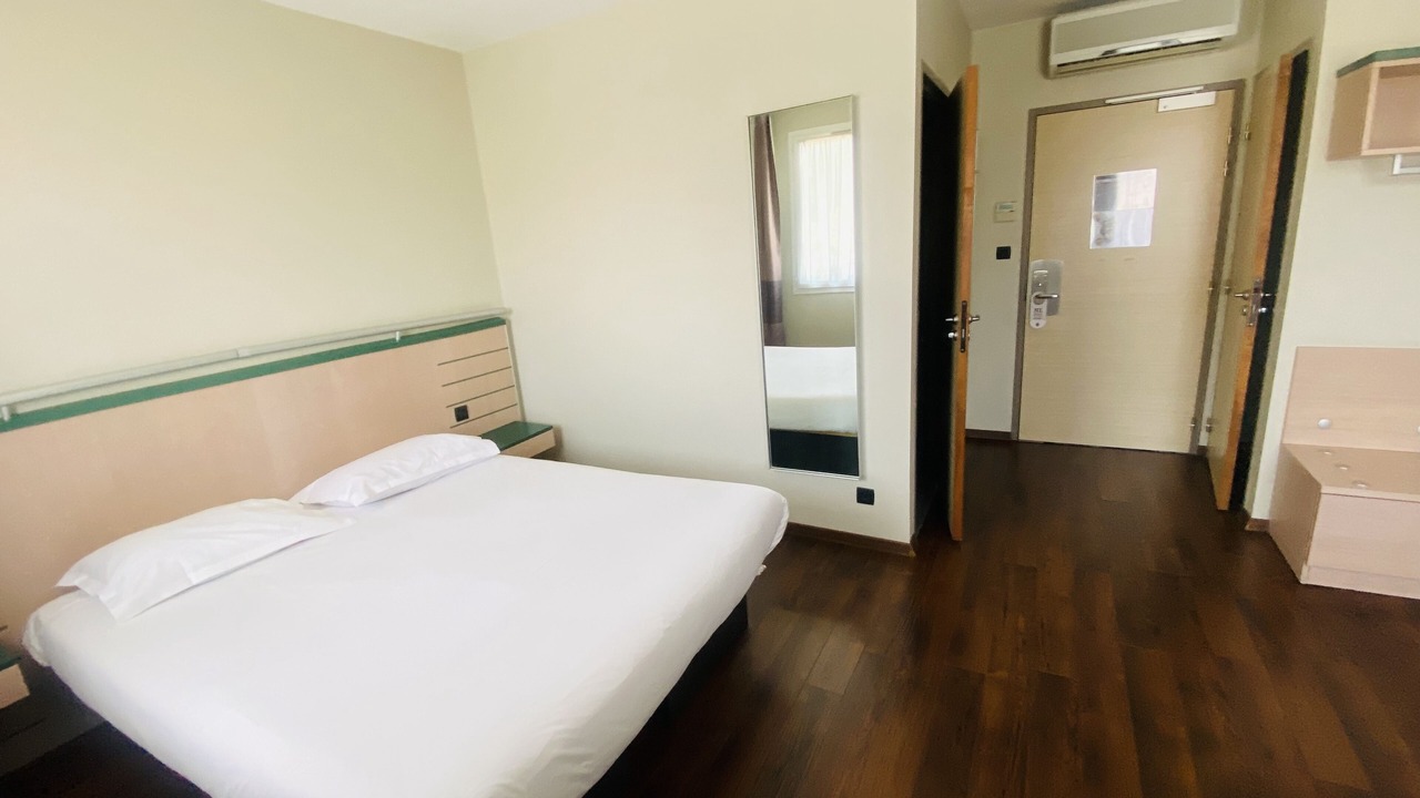 Photo of Bedroom in Gemenos