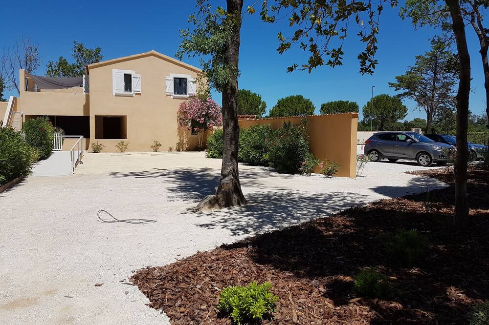 Photo of Outdoor in St.-Remy-de-Provence