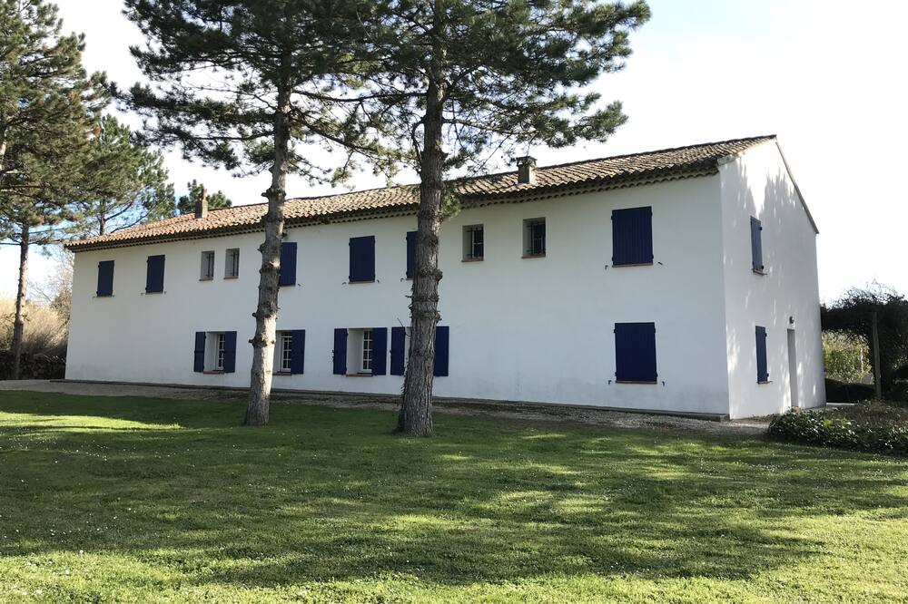 Photo of Outdoor in Senas