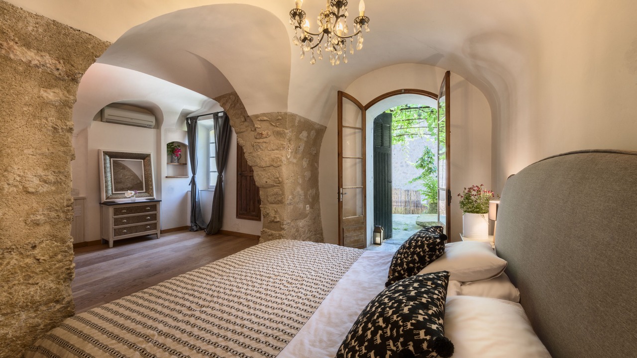 Photo of Bedroom in Cabrieres-dʼAigues
