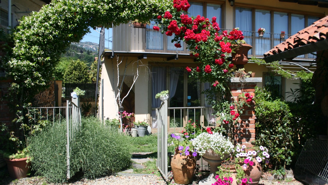 Photo of Outdoor in Roletto