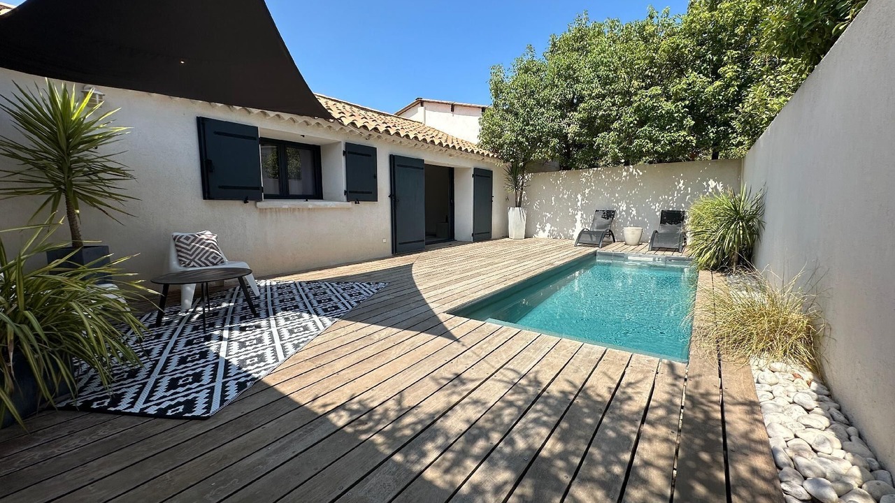 Photo of Outdoor in Istres