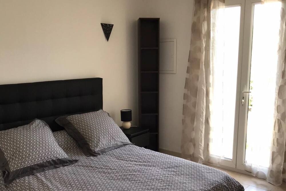 Photo of Bedroom in Caremeau