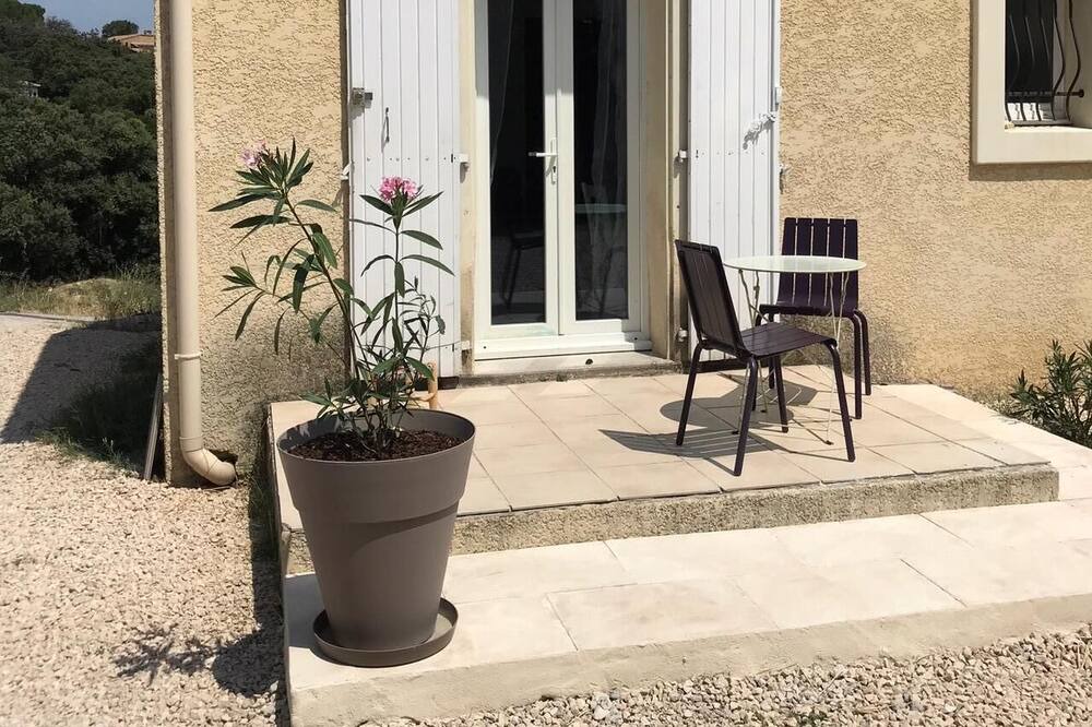 Photo of Patio Balcony in Caremeau
