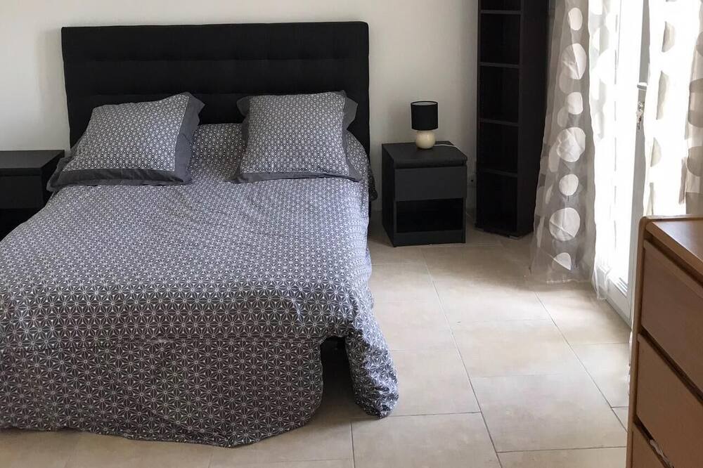 Photo of Bedroom in Caremeau