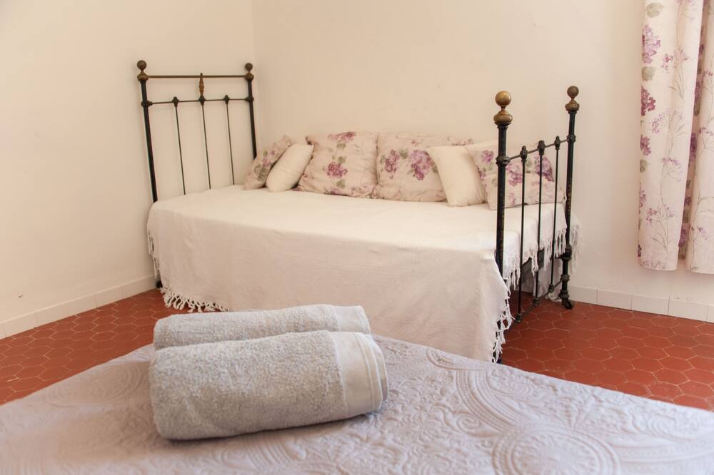 Photo of Bedroom in Cuxac-dʼAude