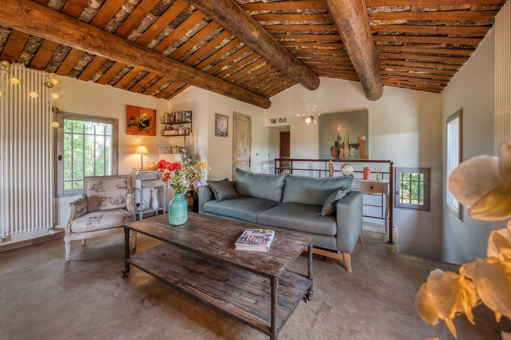 Photo of Livingroom in Reillanne