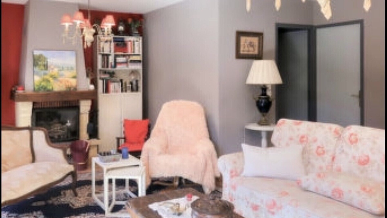 Photo of Livingroom in Saint-Quentin-la-Poterie