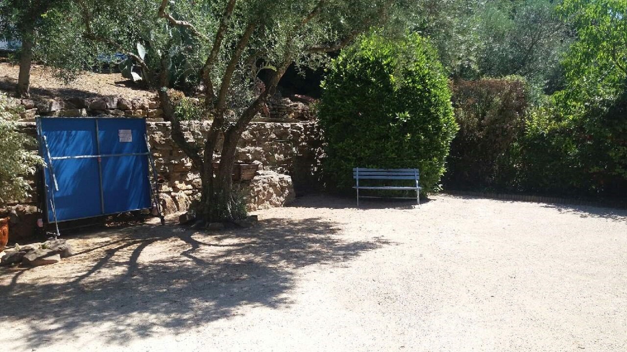 Photo of Outdoor in Saint-Quentin-la-Poterie