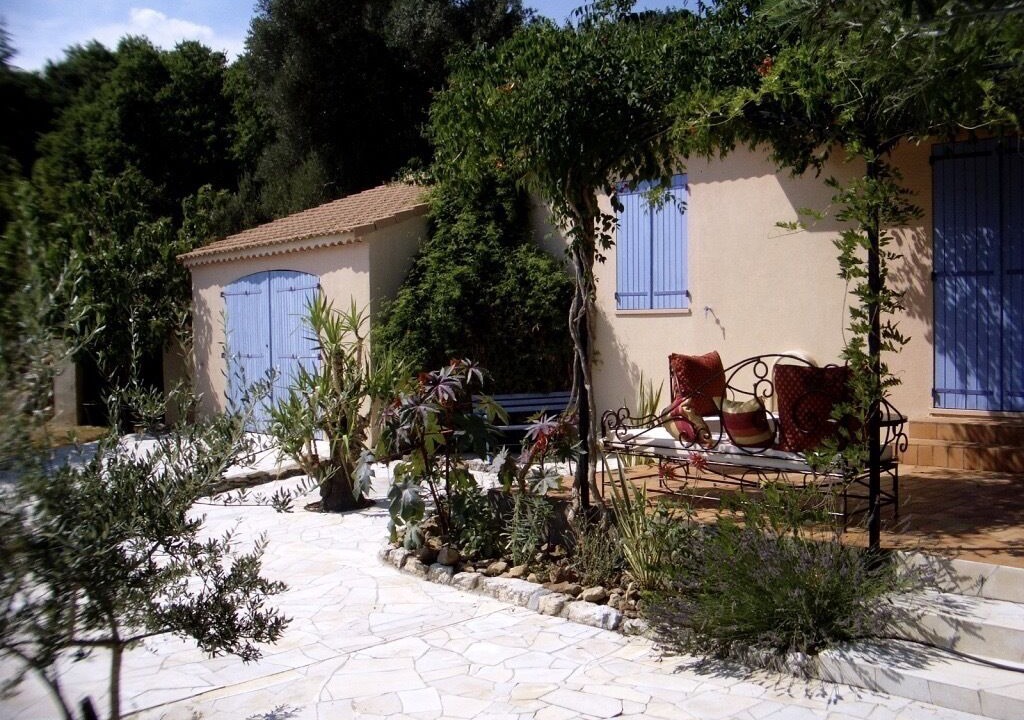 Photo of Patio Balcony in Saint-Quentin-la-Poterie
