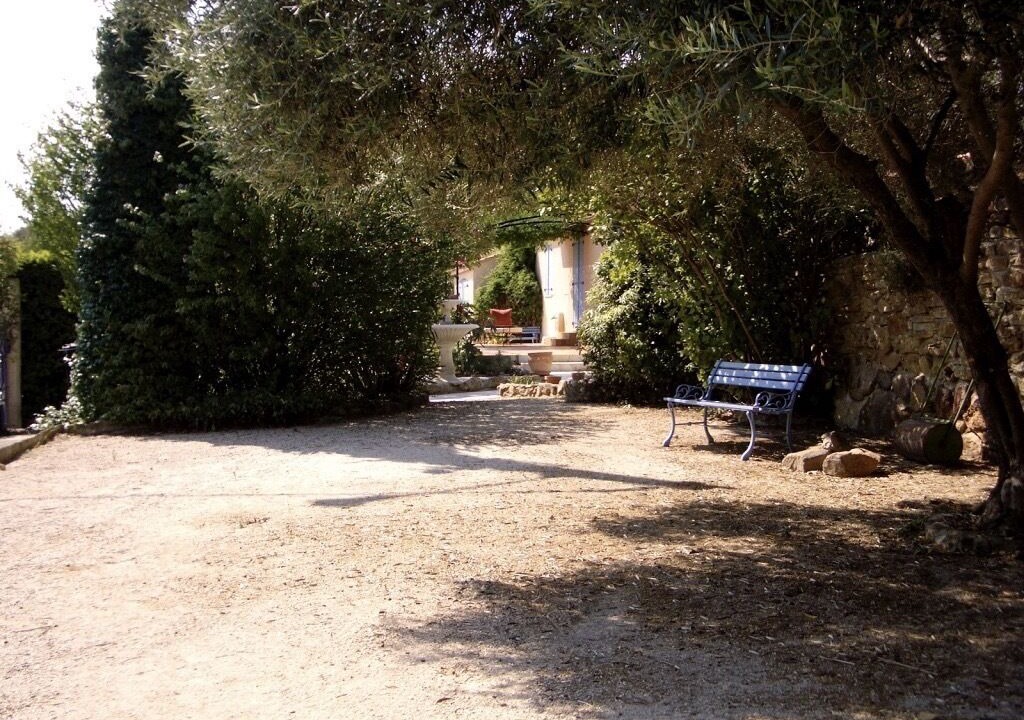 Photo of Outdoor in Saint-Quentin-la-Poterie