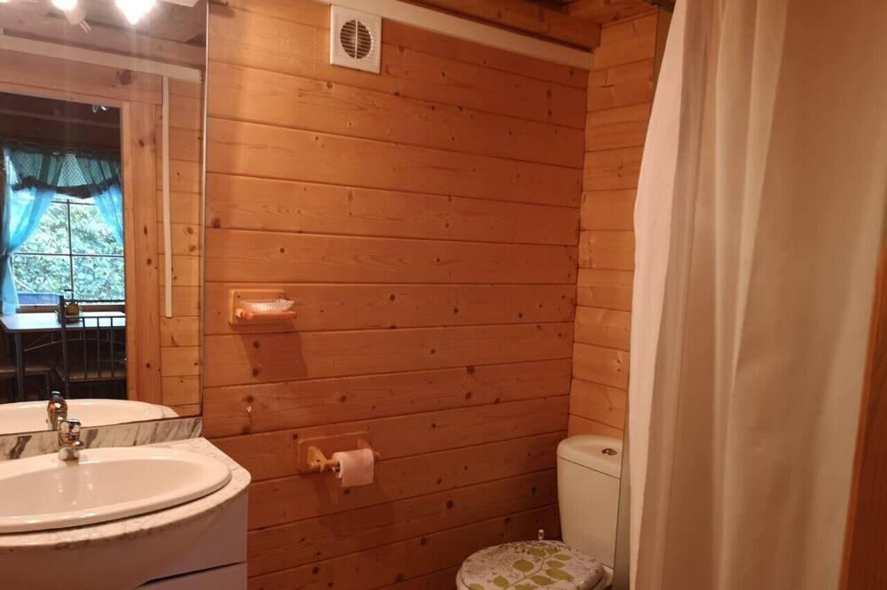 Photo of Bathroom in Montauroux