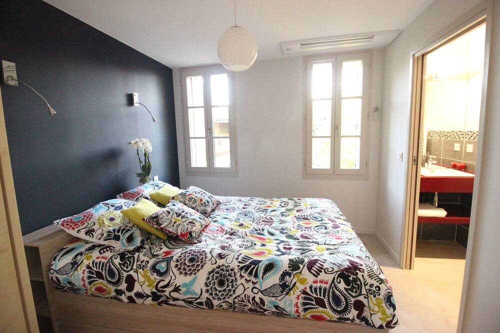 Photo of Bedroom in Castries
