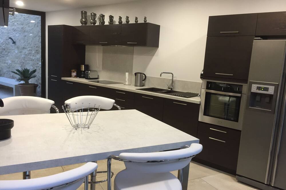 Photo of Kitchen in Castries