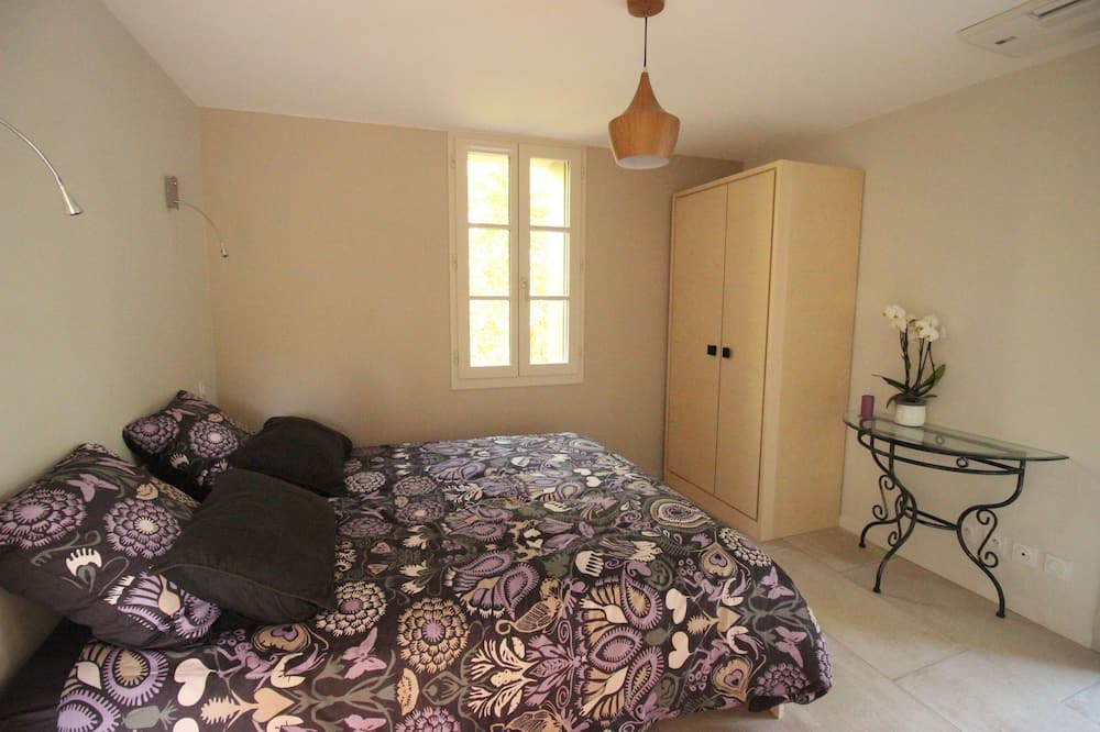 Photo of Bedroom in Castries