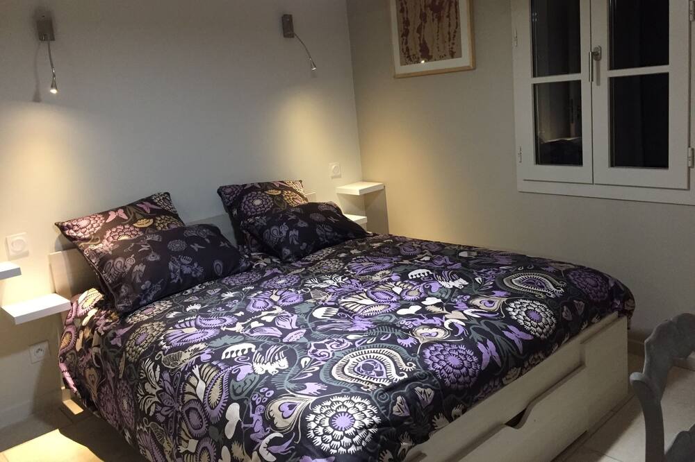 Photo of Bedroom in Castries