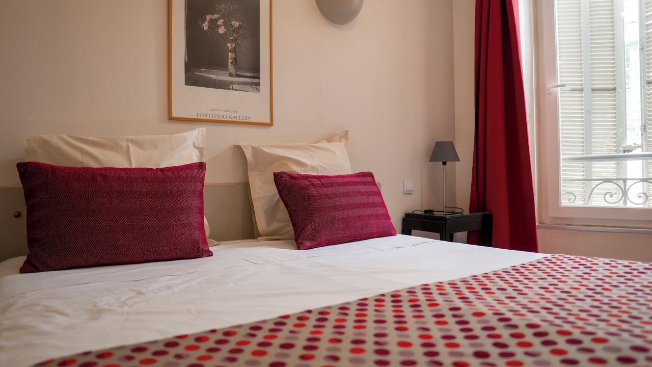 Photo of Bedroom in Faubourg