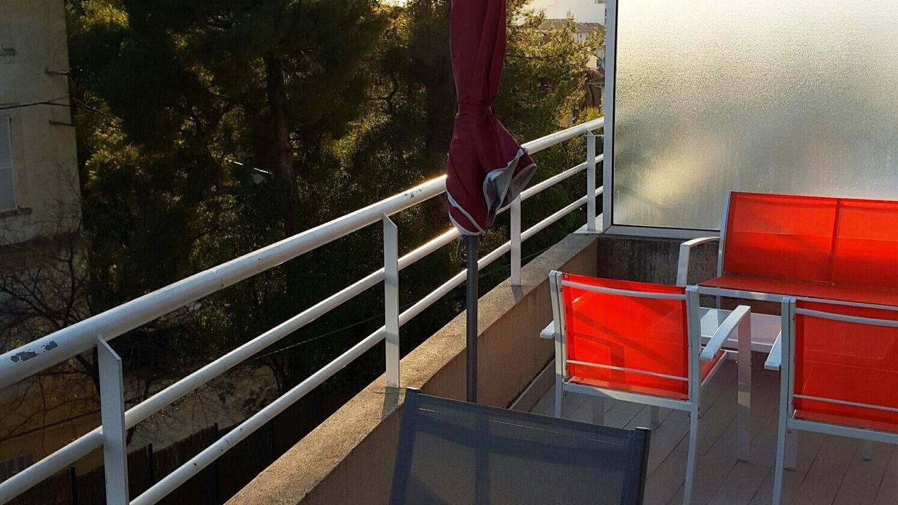 Photo of Outdoor in California - Pezou