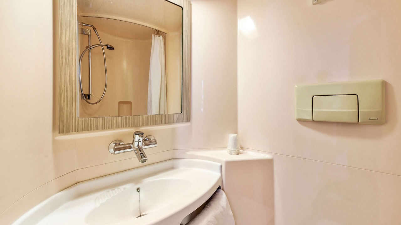 Photo of Bathroom in Saint-Jean-de-Vedas