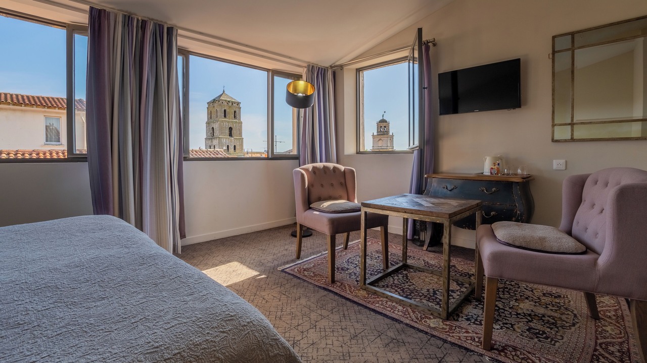 Photo of Bedroom in Arles City Centre