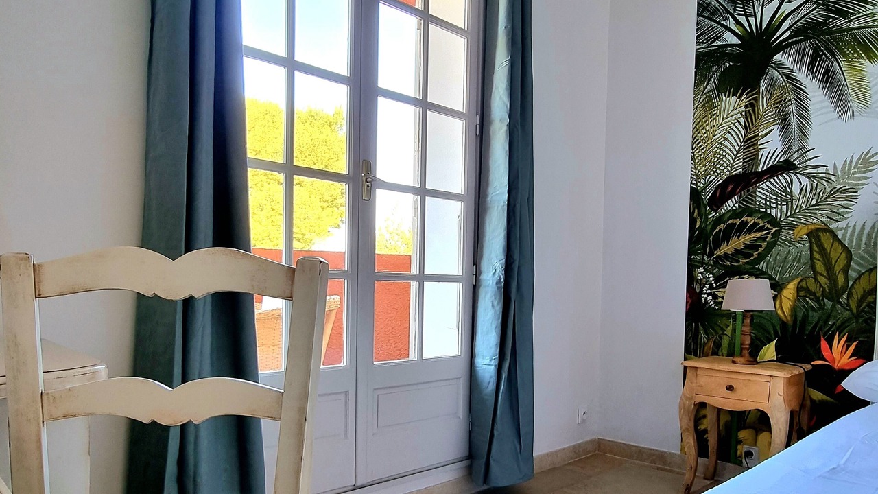 Photo of Bedroom in Maussane