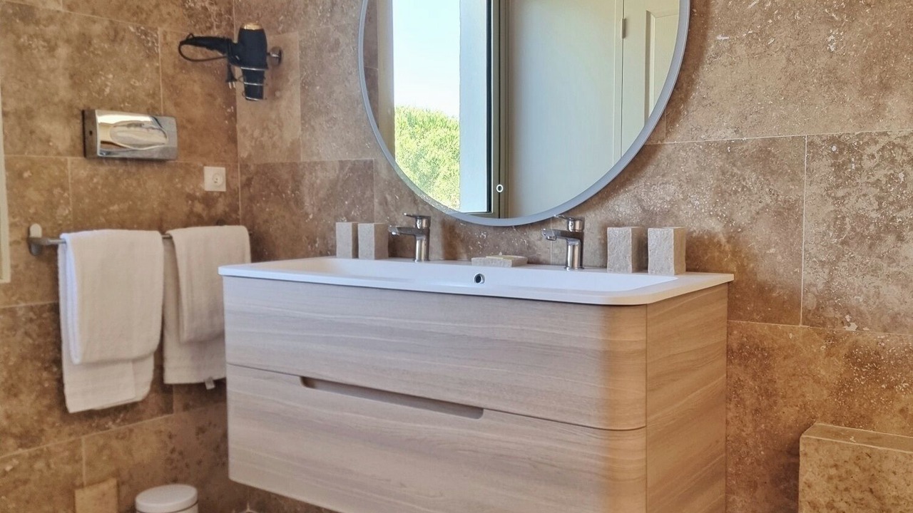 Photo of Bedroom in Maussane