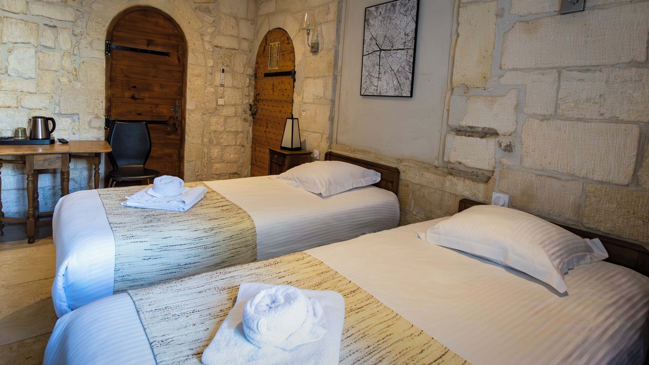 Photo of Bedroom in Arles City Centre