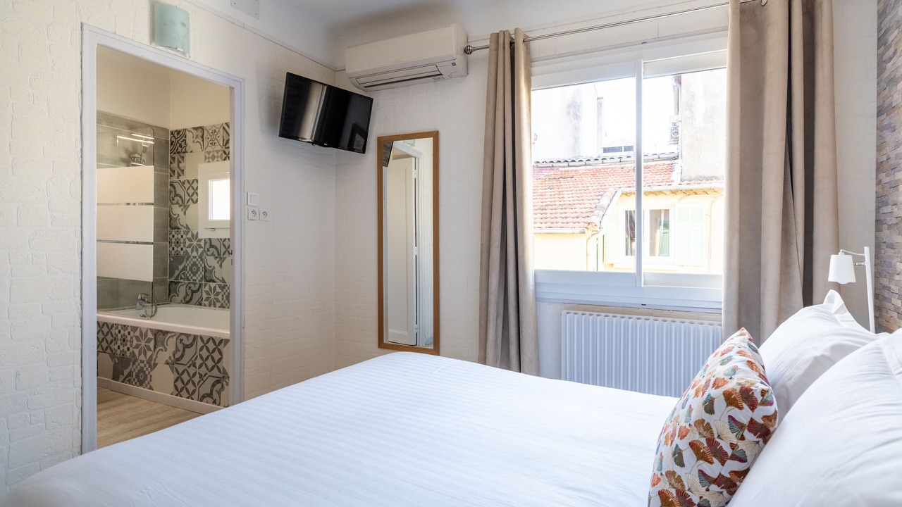 Photo of Bedroom in Salon-de-Provence