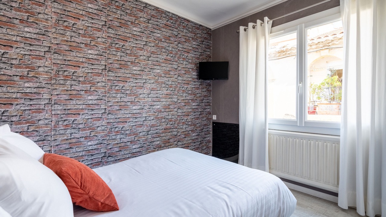 Photo of Bedroom in Salon-de-Provence