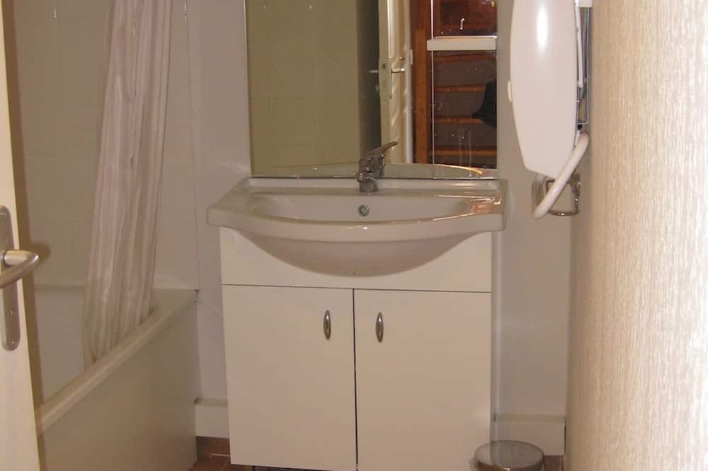Photo of Bathroom in Gallargues-le-Montueux