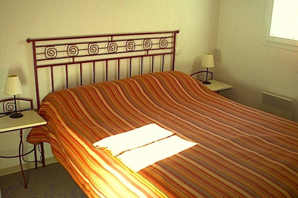 Photo of Bedroom in Gallargues-le-Montueux