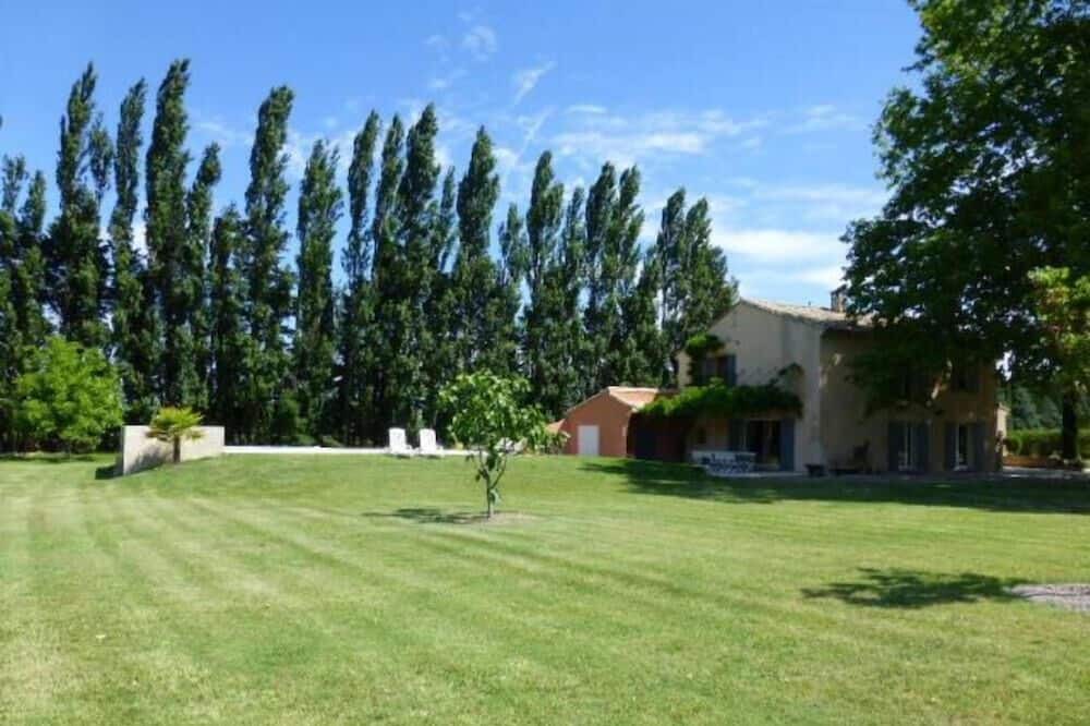 Photo of Outdoor in Saint-Andiol