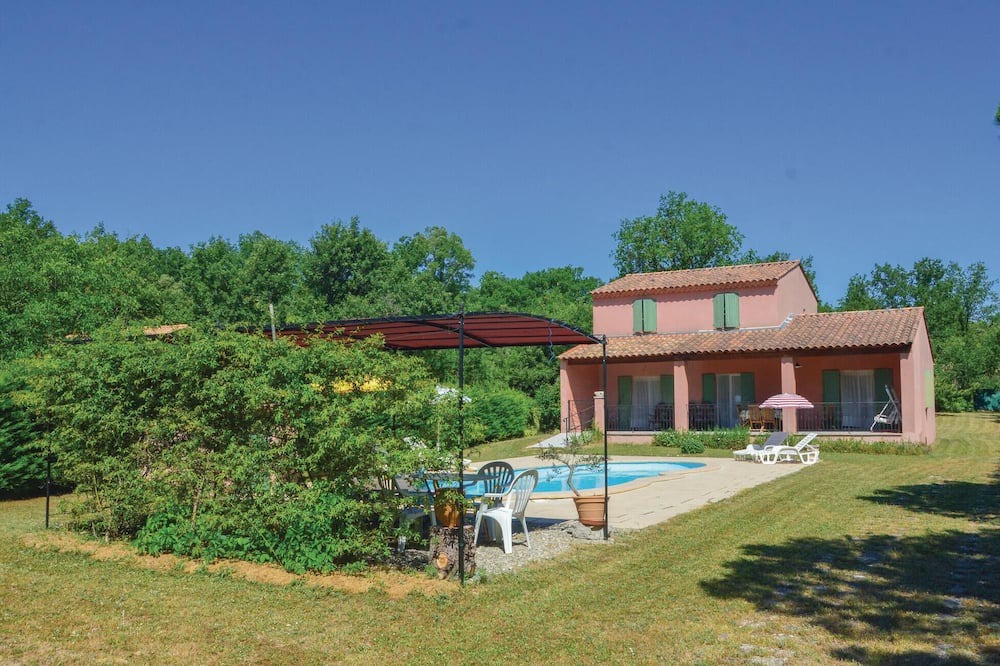Photo of Outdoor in Cereste