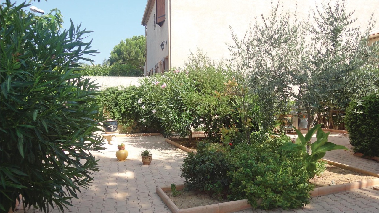 Photo of Outdoor in Villeneuve-les-Beziers