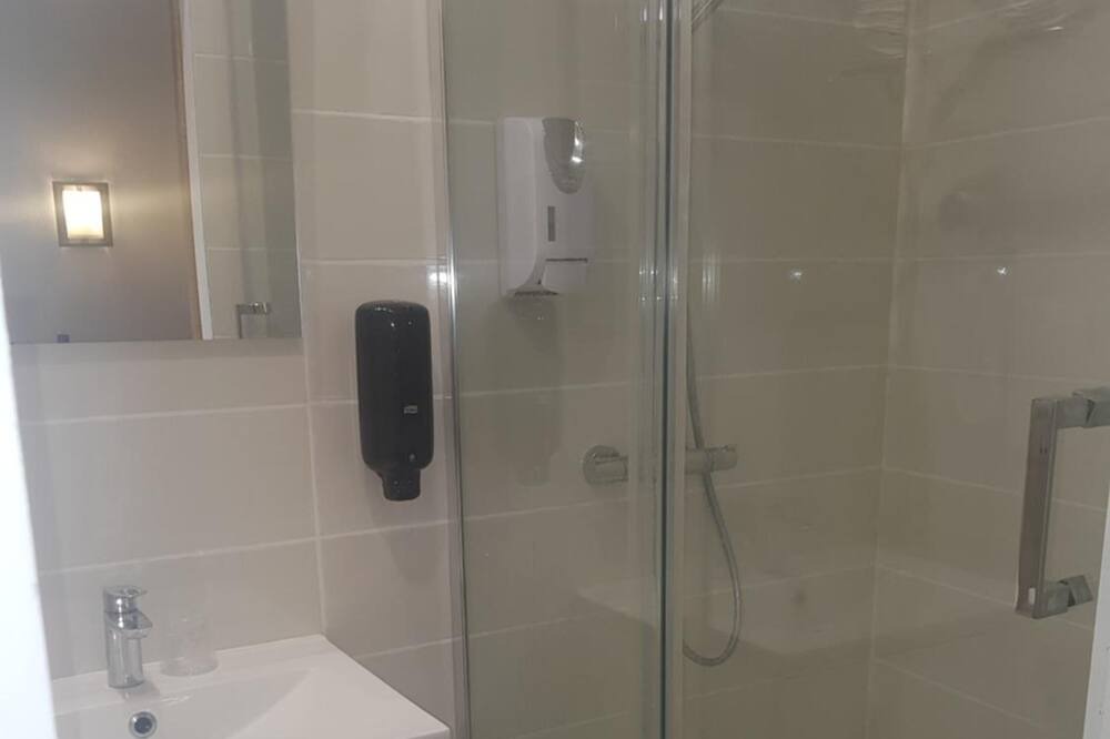 Photo of Bathroom in Comedie