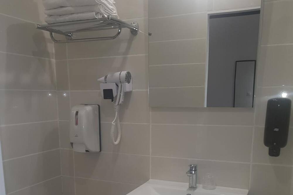 Photo of Bathroom in Comedie
