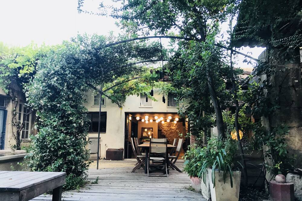 Photo of Outdoor in St.-Remy-de-Provence