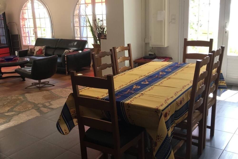 Photo of Livingroom in Castagniers