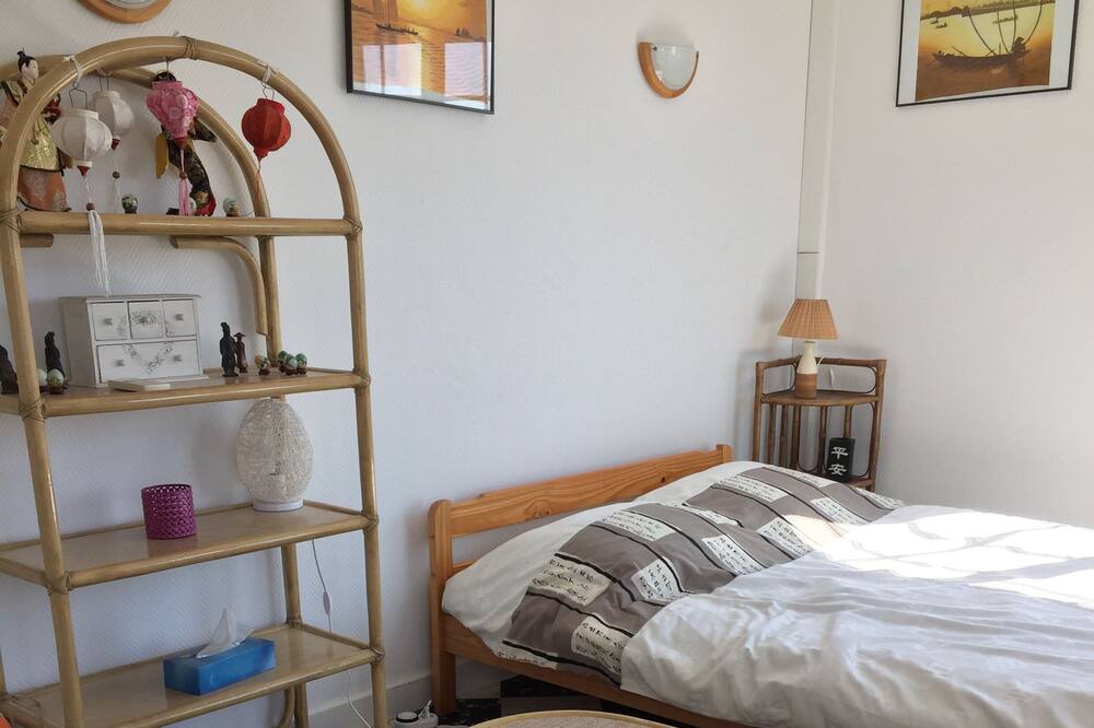 Photo of Bedroom in Castagniers
