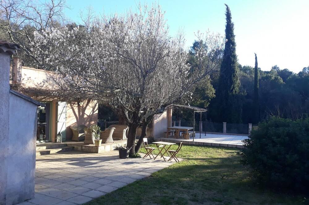 Photo of Outdoor in Cabasse