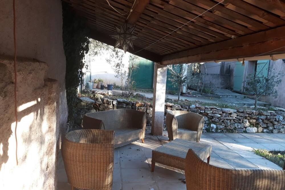 Photo of Patio Balcony in Cabasse