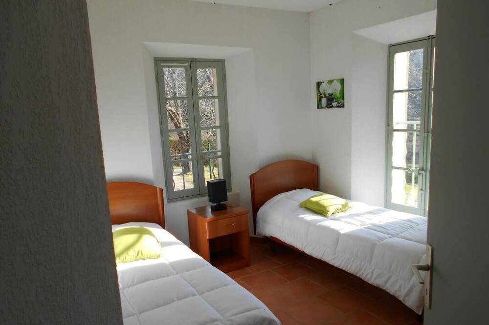 Photo of Bedroom in Tanneron