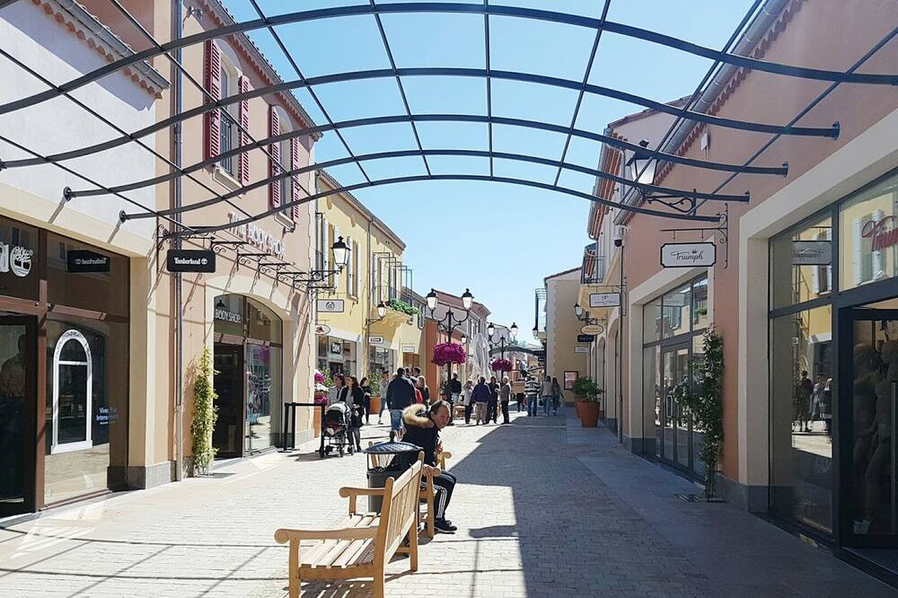 Photo of Others in Istres