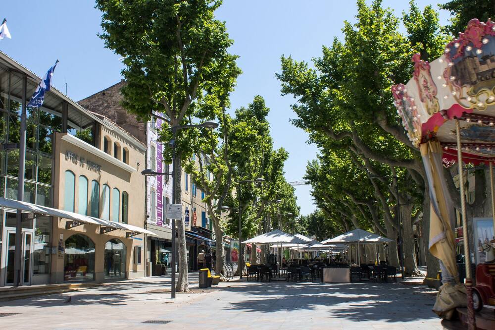 Photo of Others in Istres
