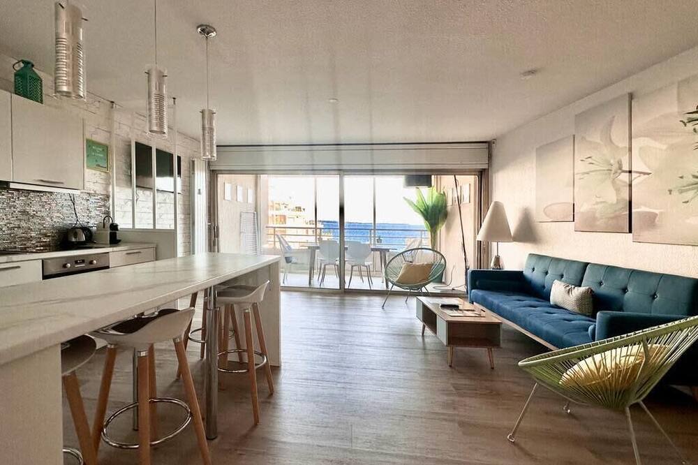 Photo of Livingroom in Cannes La Bocca