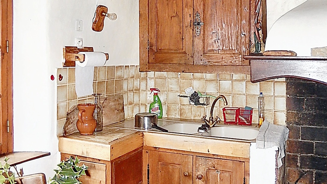 Photo of Kitchen in Thorame-Basse