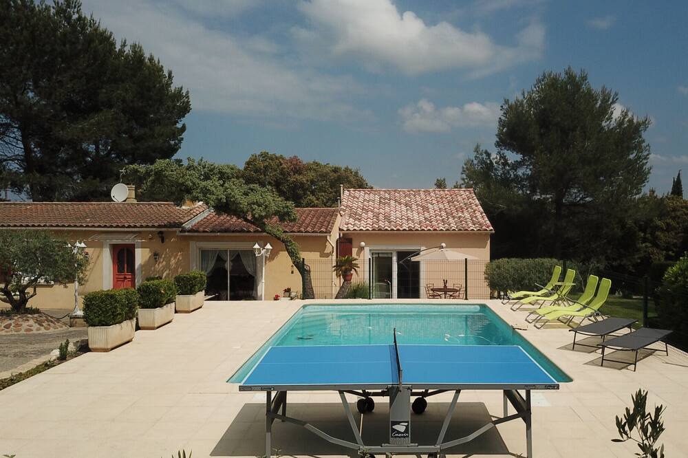 Photo of Outdoor in Orgon