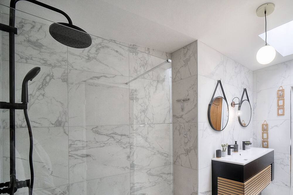 Photo of Bathroom in Cannes La Bocca